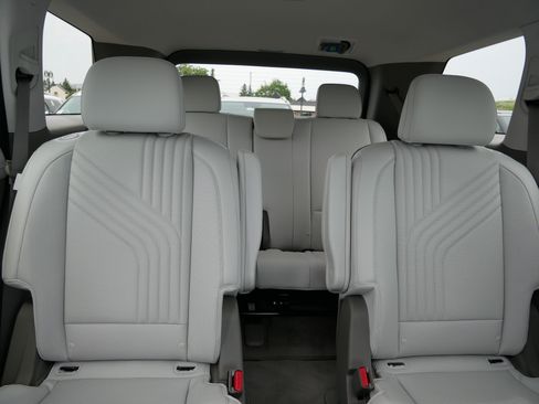 Certified 2026 Hyundai Palisade SEL Premium AWD/4WD image 13
