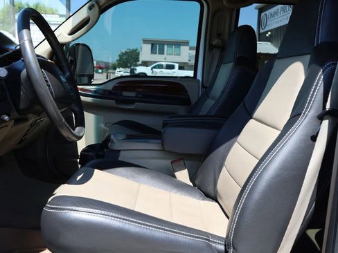 Used 2005 Ford Excursion Eddie Bauer AWD/4WD image 24