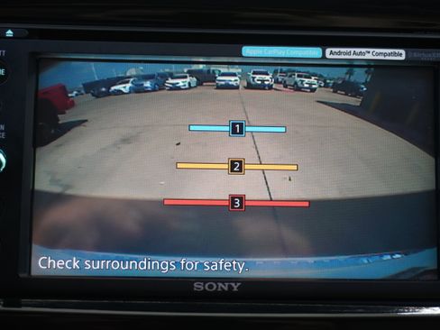 Used 2016 Nissan Rogue SV FWD image 17