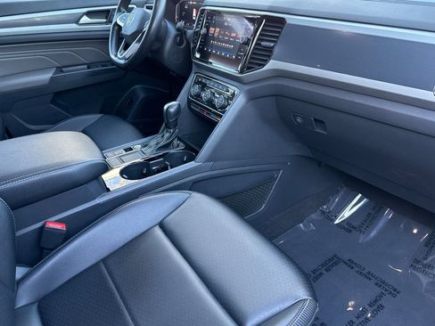 Used 2021 Volkswagen Atlas Cross Sport SEL R-Line image 16