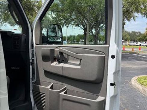 Used 2023 Chevrolet Express 3500 LS RWD image 13