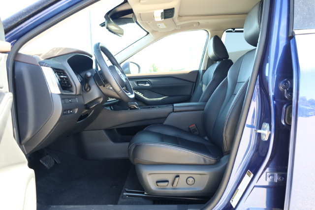 Certified 2023 Nissan Rogue SL w/ SL Premium Package AWD/4WD image 13