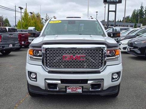Used 2015 GMC Sierra 3500 Denali w/ Duramax Plus Package image 2