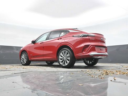 New 2026 Buick Envista Avenir image 32