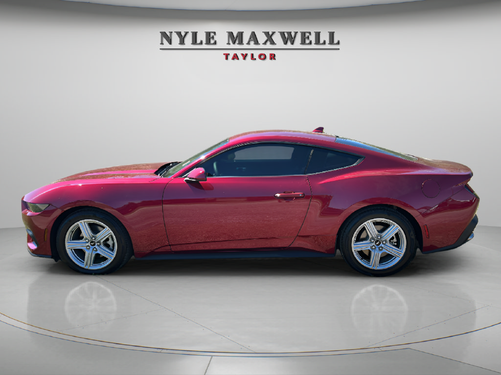 Used 2026 Ford Mustang Coupe RWD image 10