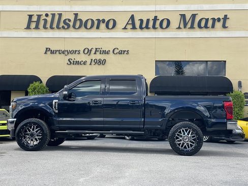 Used 2021 Ford F250 Lariat w/ Lariat Ultimate Package AWD/4WD image 3