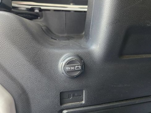 Used 2021 Jeep Wrangler Unlimited Sahara AWD/4WD image 41