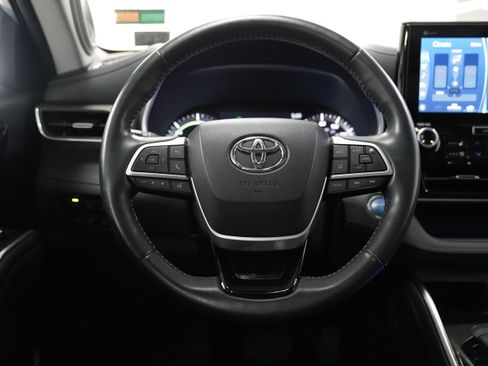 Used 2022 Toyota Highlander Limited AWD/4WD image 20