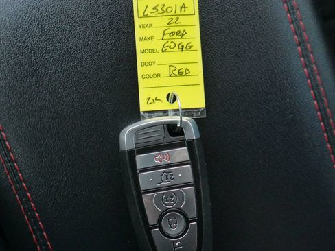 Used 2022 Ford Edge ST-Line w/ Class II Trailer Tow Package AWD/4WD image 39