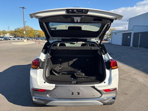 Used 2023 Buick Encore GX Essence w/ Advanced Technology Package image 7