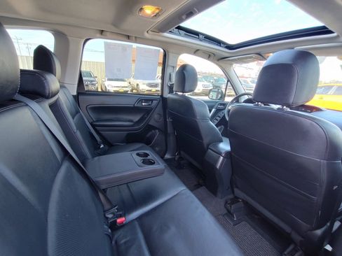 Used 2014 Subaru Forester 2.5i Touring image 38
