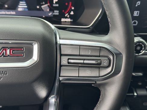 Used 2024 GMC Canyon Elevation w/ Trailering Package image 32