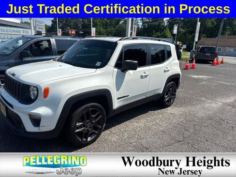 Certified 2021 Jeep Renegade Latitude AWD/4WD image 1