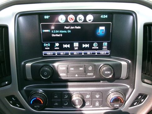 Used 2018 GMC Sierra 2500 SLT w/ Duramax Plus Package AWD/4WD image 20