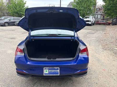 Certified 2022 Hyundai Elantra SEL FWD image 6