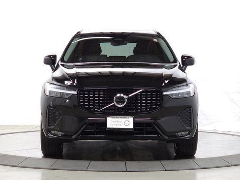 Certified 2025 Volvo XC60 B5 Plus AWD/4WD image 2