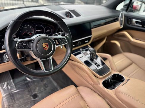 Used 2019 Porsche Cayenne image 37
