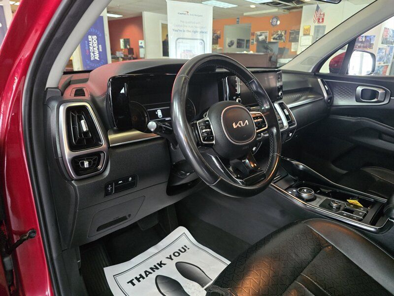 Used 2022 Kia Sorento S AWD/4WD image 8