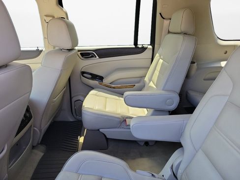 Used 2017 GMC Yukon XL Denali w/ Open Road Package AWD/4WD image 15