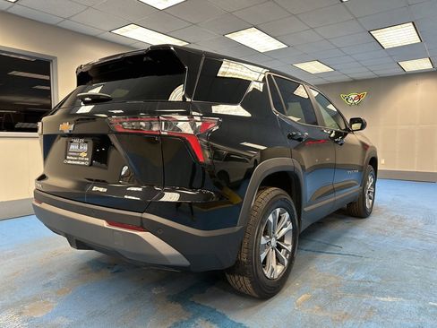 Certified 2025 Chevrolet Equinox LT image 2