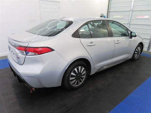Used 2024 Toyota Corolla SE FWD image 15