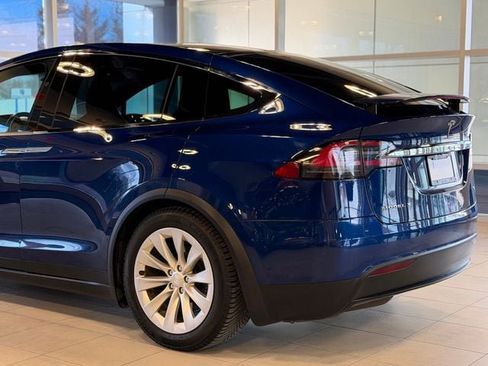 Used 2017 Tesla Model X 75D image 14