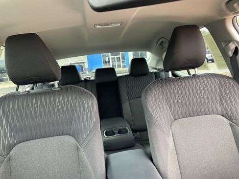 Used 2025 Toyota Camry LE FWD image 21
