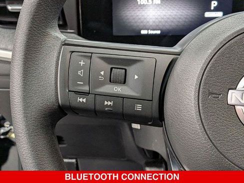 Certified 2025 Nissan Kicks SV w/ SV Premium Package AWD/4WD image 18