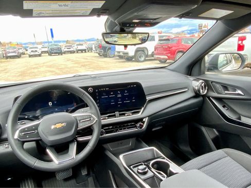 New 2026 Chevrolet Equinox LT w/ Safety and Technology Package AWD/4WD image 34