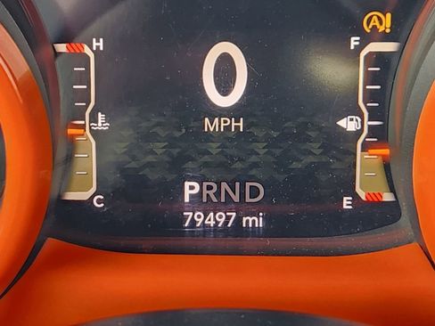 Used 2019 Jeep Wrangler Unlimited Sahara w/ Dual Top Group AWD/4WD image 16