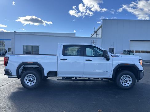 New 2025 GMC Sierra 2500 Pro w/ Snow Plow Prep/Camper Package image 4