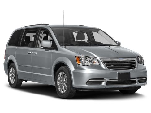 Used 2015 Chrysler Town & Country Touring w/ Driver Convenience Group image 7