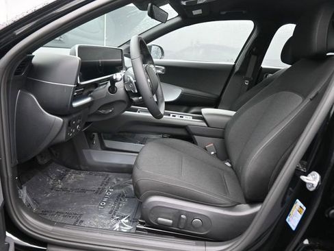 Used 2025 Hyundai Ioniq 6 SE RWD image 10