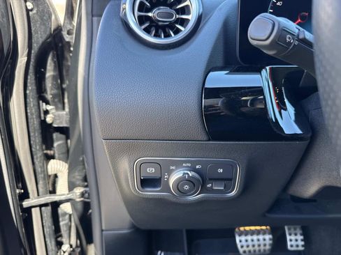 Used 2022 Mercedes-Benz GLA 250 image 31