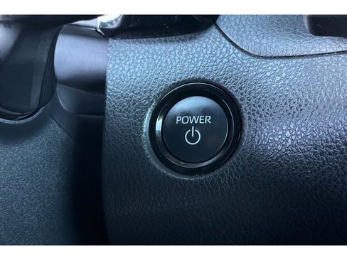 Used 2025 Toyota Camry SE FWD image 24