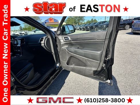 Used 2020 Jeep Grand Cherokee Altitude image 11