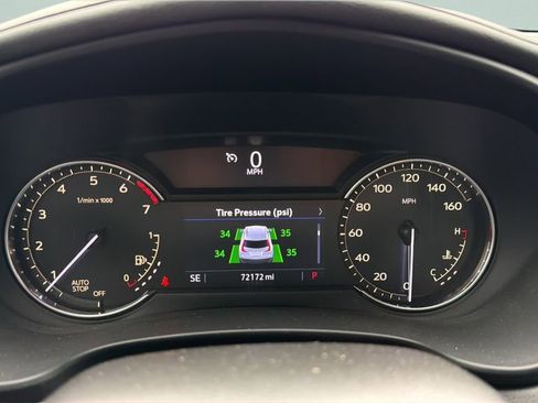 Used 2021 Cadillac XT4 Premium Luxury w/ Driver Awareness Package image 18