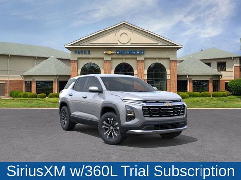 New 2026 Chevrolet Equinox LT image 2