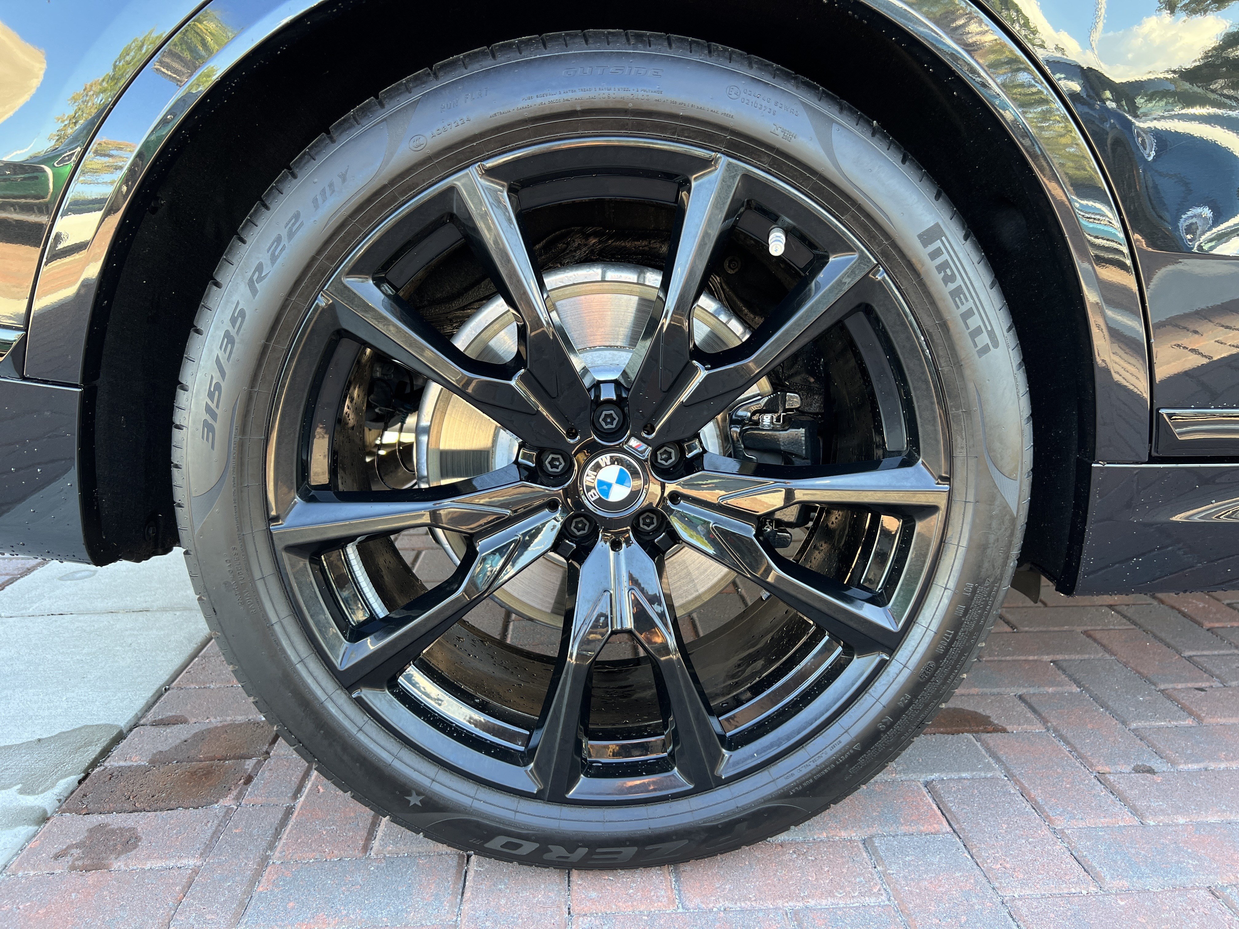 Certified 2026 BMW X7 xDrive40i w/ Executive Package AWD/4WD image 13