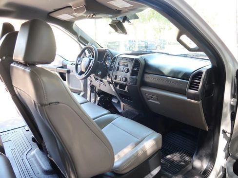 Used 2017 Ford F550 2WD SuperCab Super Duty image 25