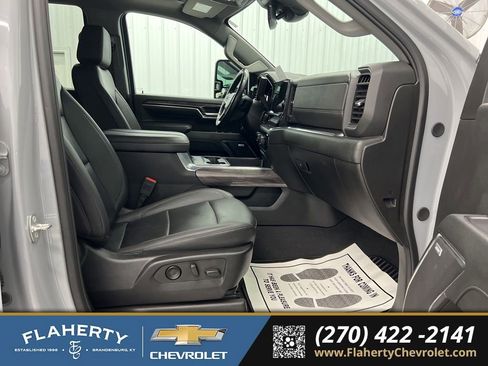 Used 2024 Chevrolet Silverado 2500 LTZ w/ LTZ Plus Package image 15