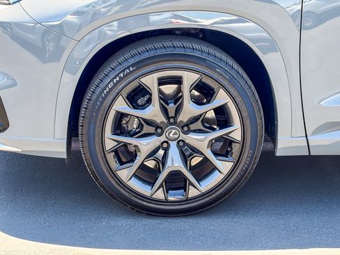 Used 2025 Lexus TX 500h AWD w/ Technology Package image 9