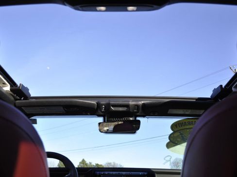 Used 2024 Jeep Wrangler Unlimited Rubicon 392 image 28