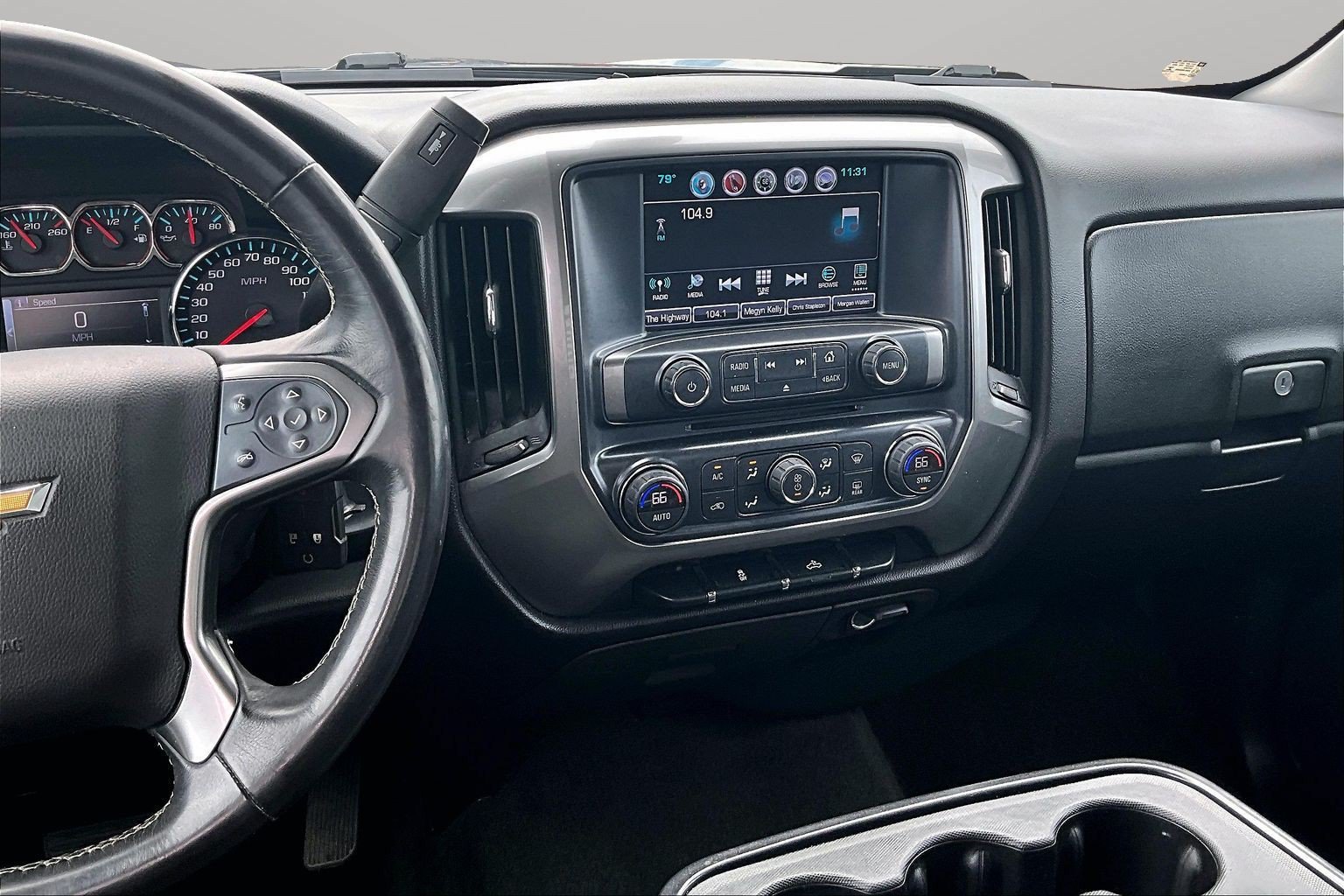 Used 2017 Chevrolet Silverado 1500 LT w/ LT Eassist Package AWD/4WD image 6