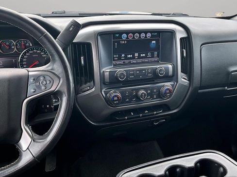 Used 2017 Chevrolet Silverado 1500 LT w/ LT Eassist Package AWD/4WD image 6