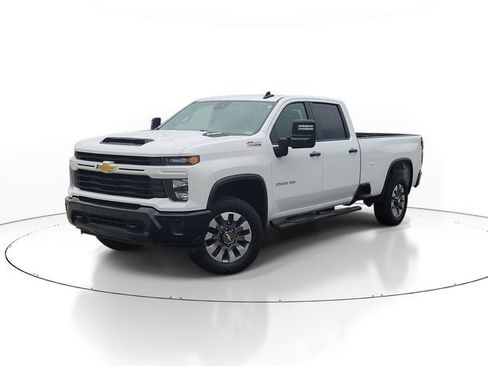 Used 2025 Chevrolet Silverado 2500 Custom w/ Custom Value Package AWD/4WD image 1