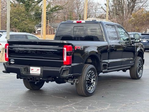 New 2026 Ford F250 Platinum w/ FX4 Off-Road Package image 17