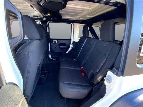 Used 2019 Jeep Wrangler Unlimited Sport S AWD/4WD image 21