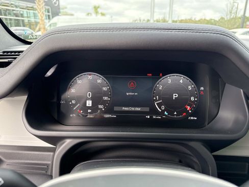 Used 2024 Land Rover Defender 110 S image 33