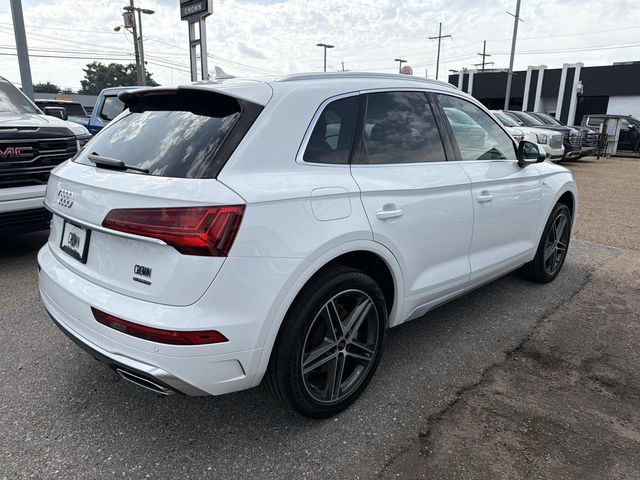 Used 2025 Audi Q5 e Premium AWD/4WD image 6